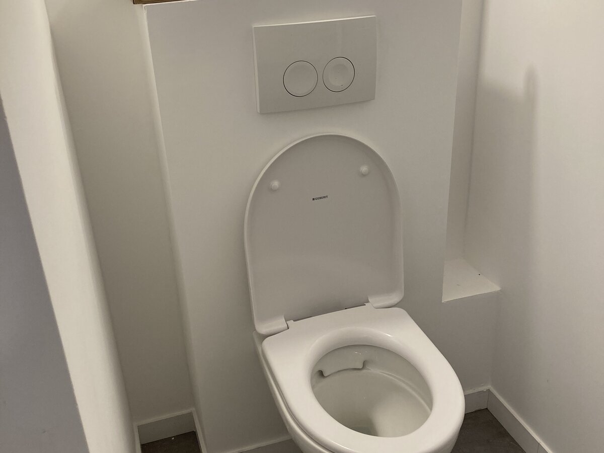 WC suspendu
