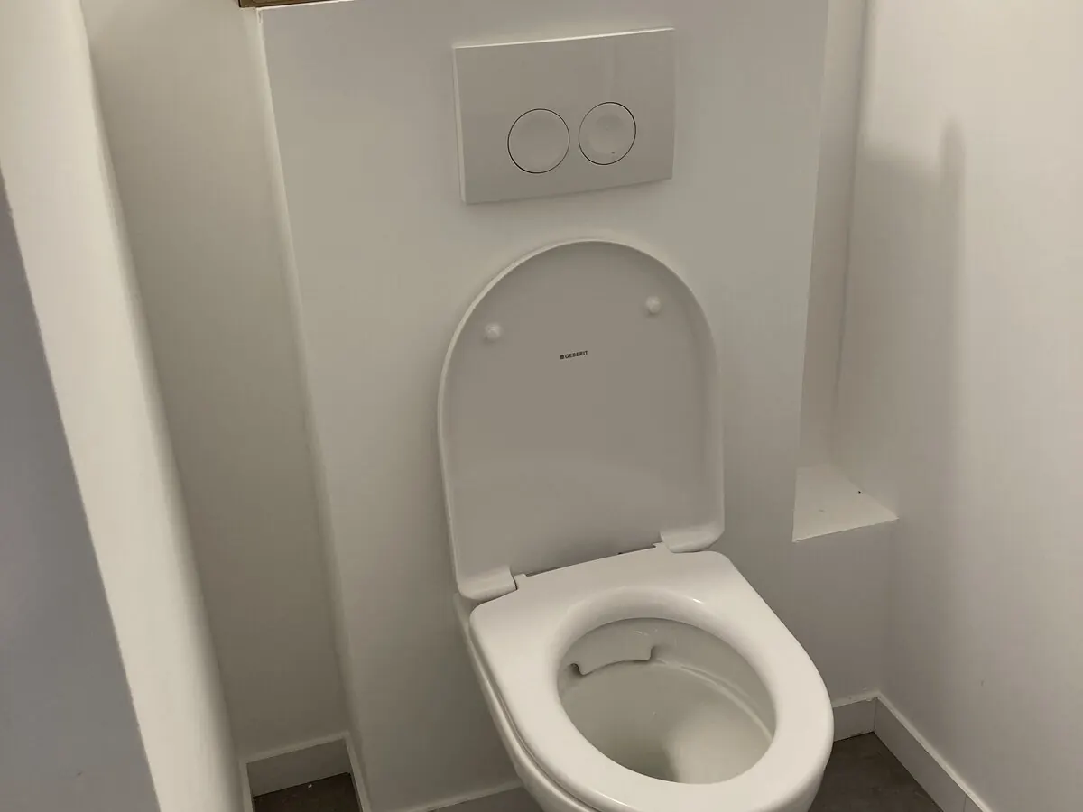 WC suspendu